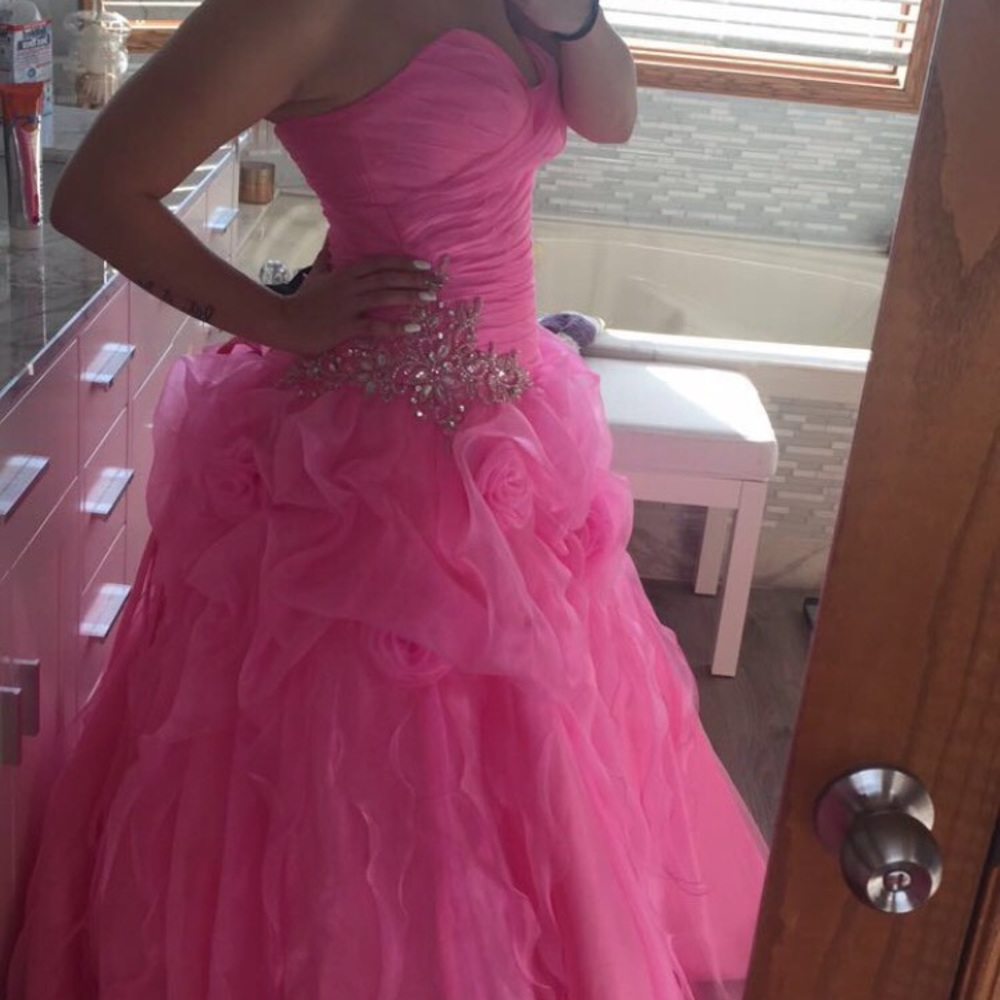 Graduation/Prom Dress - Picture 2 of 8